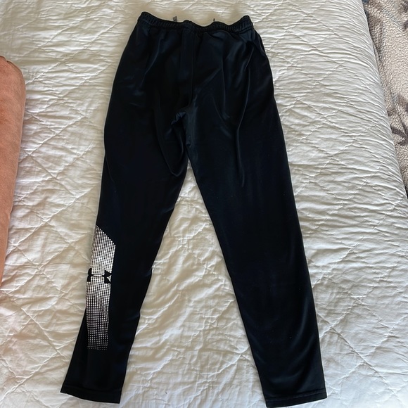 Under armor sweatpants - Picture 2 of 3